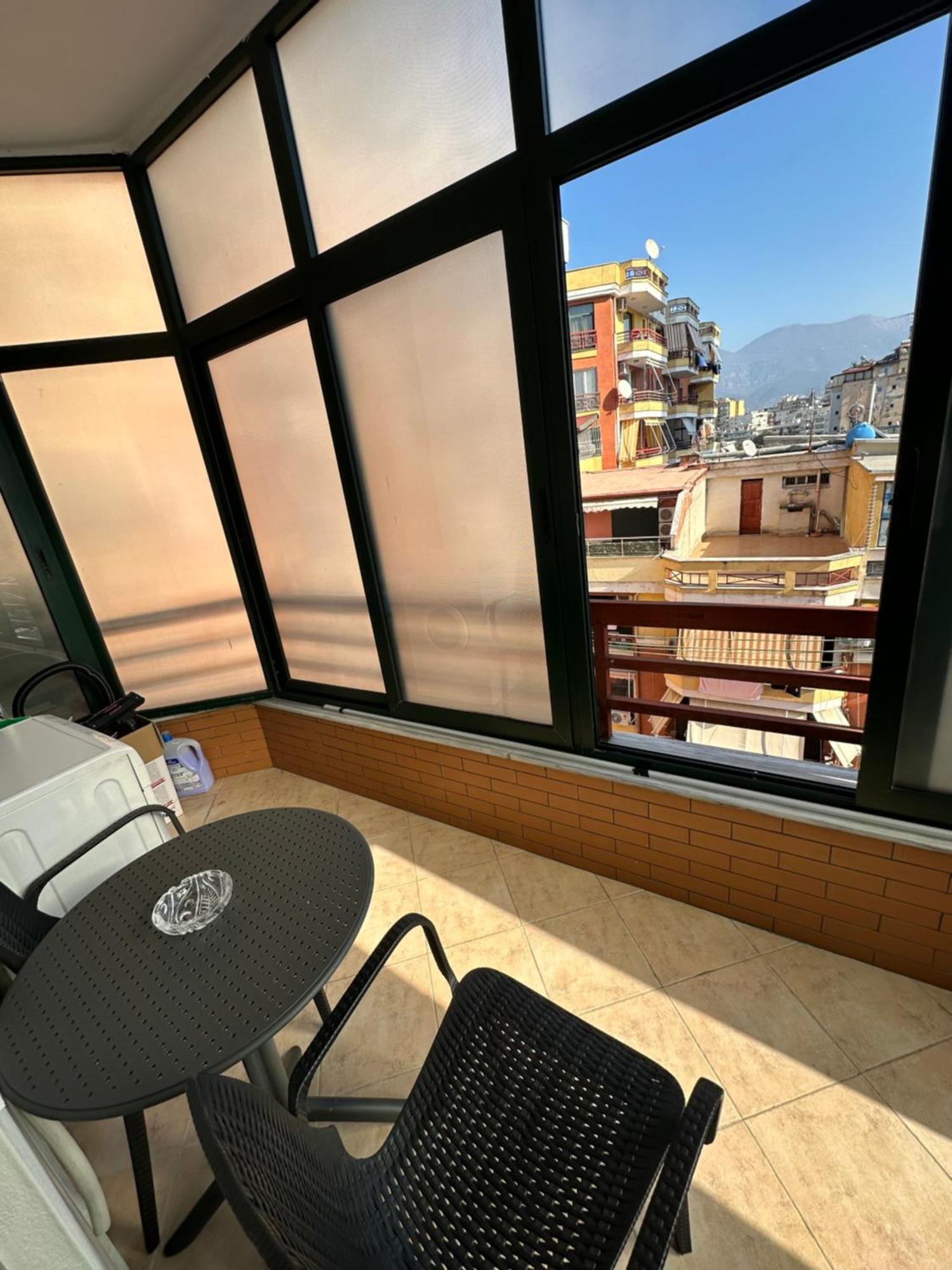 Sunny Apartment Tirana